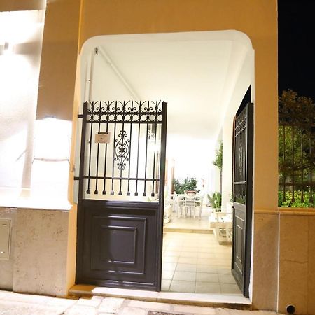 Campi Salentina B&B Viro מראה חיצוני תמונה